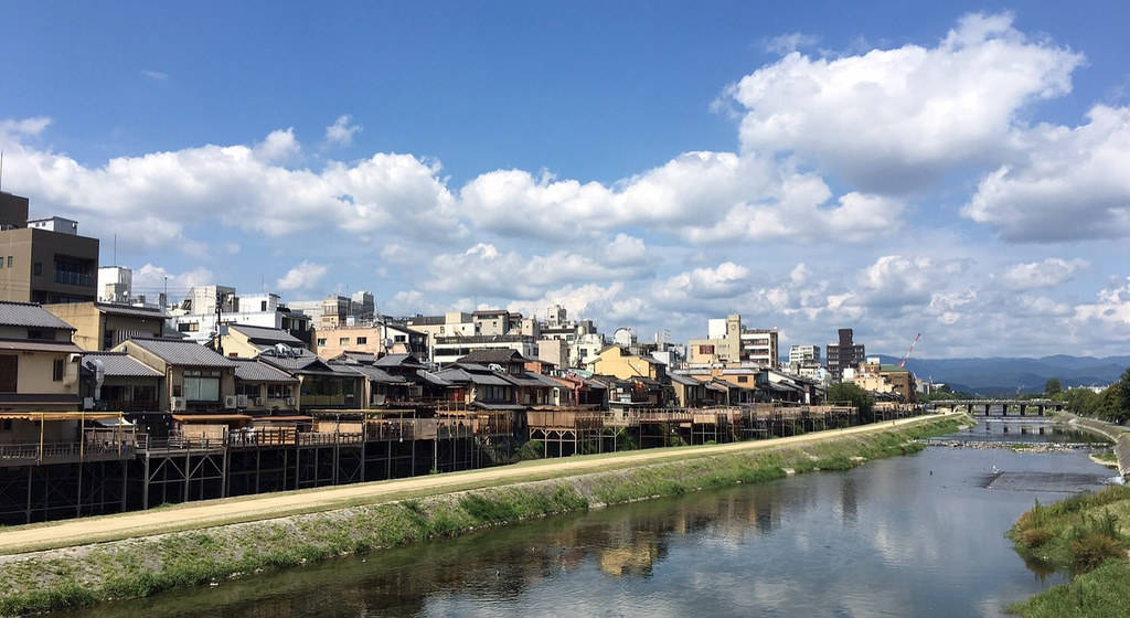河岸